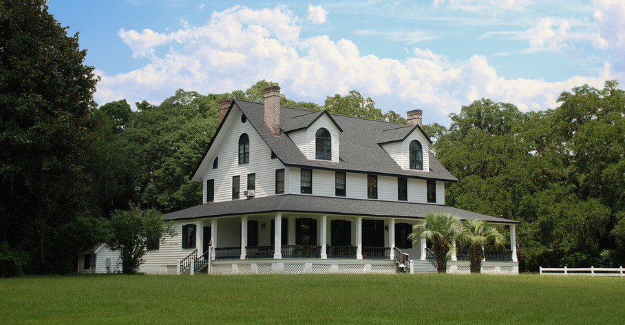 Real estate photo editing by fotor color and lighting correction sky replacement lawn retouch